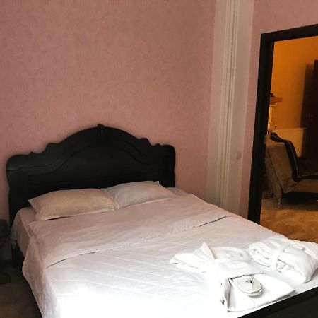 Nana Apartment Tbilisi ภายนอก รูปภาพ