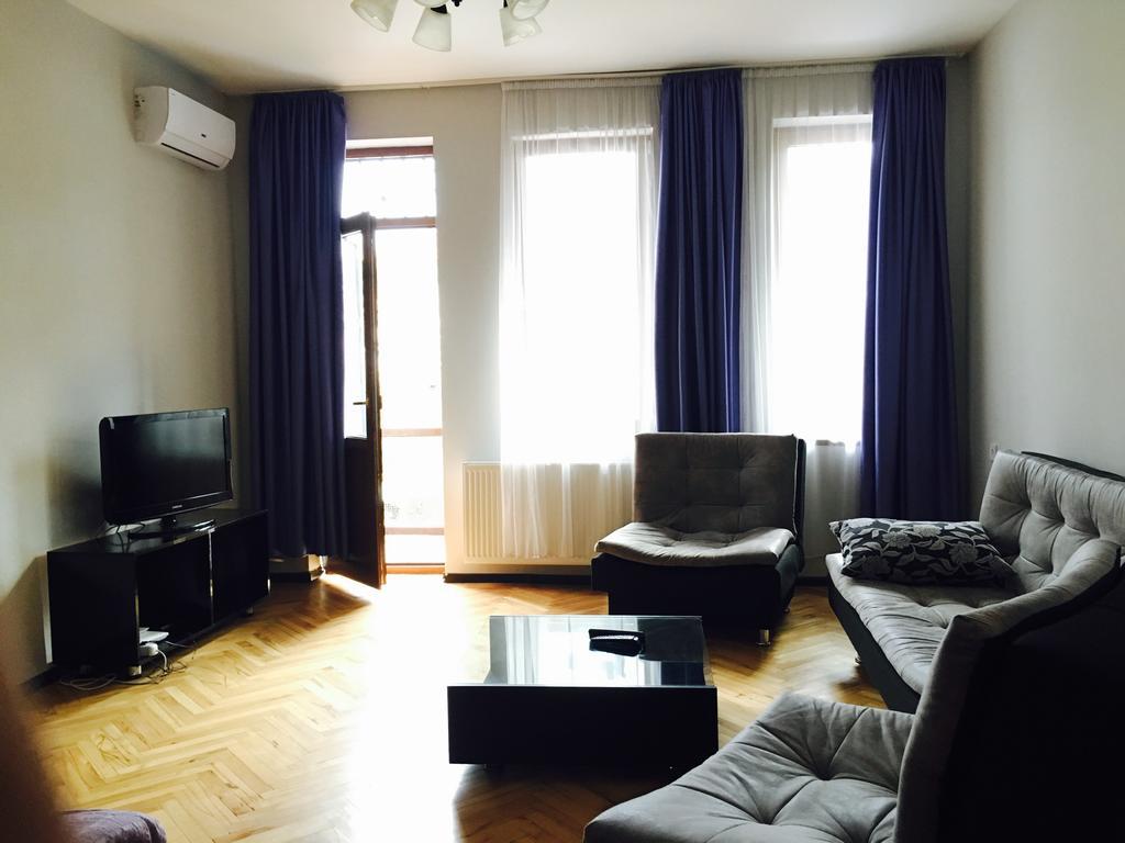 Nana Apartment Tbilisi ภายนอก รูปภาพ