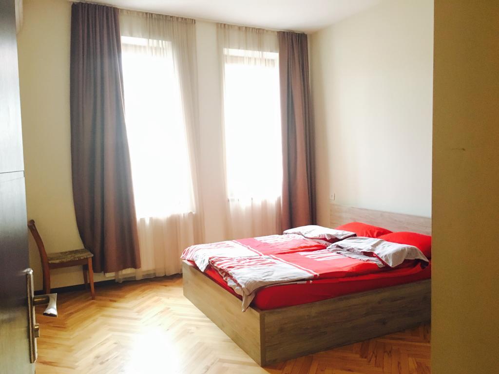 Nana Apartment Tbilisi ภายนอก รูปภาพ