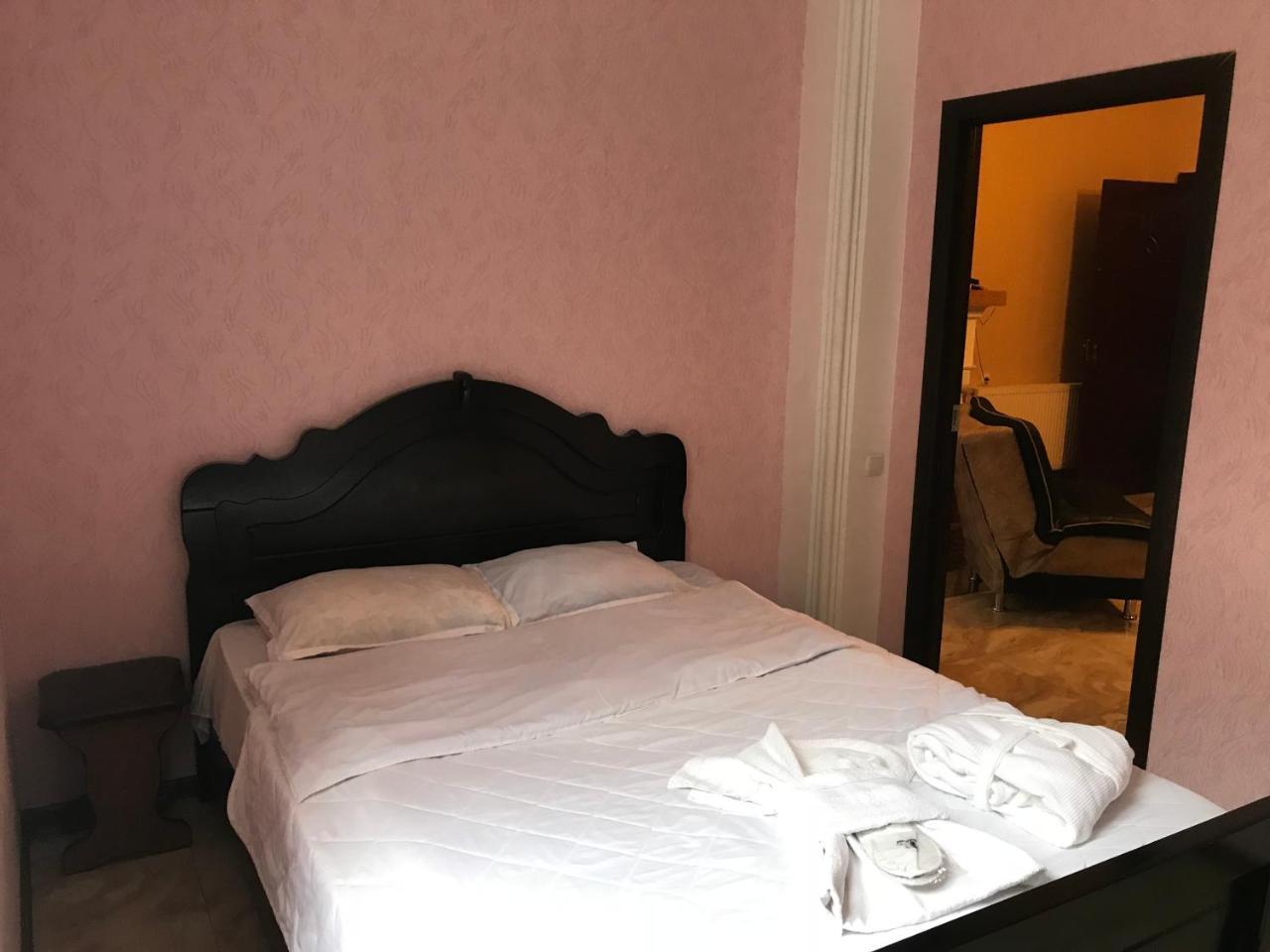 Nana Apartment Tbilisi ภายนอก รูปภาพ